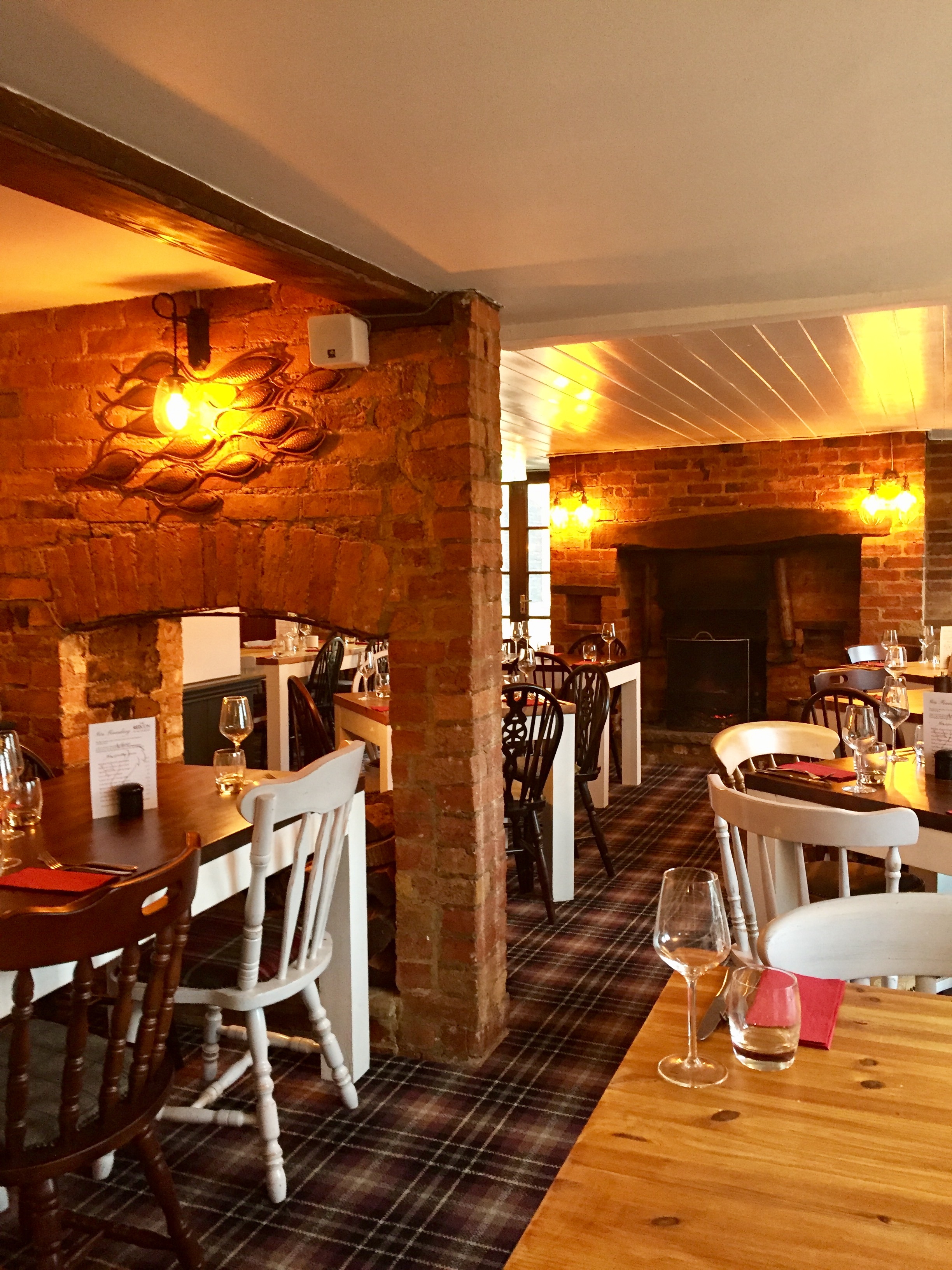 Restaurant from bar.jpg